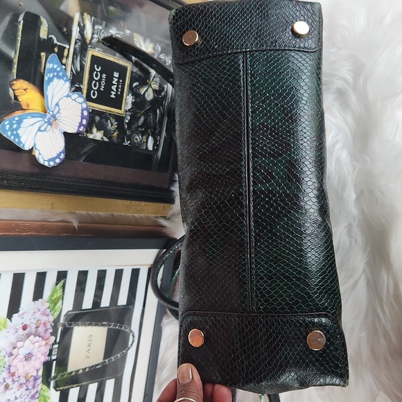 MICHAEL KORS SNAKESKIN SATCHEL/ CROSSBODY EUC - Picture 11 of 12